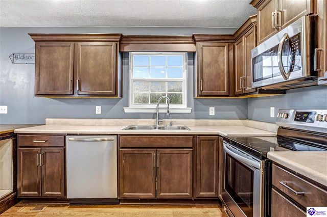 129 Molly Way, Elizabethtown, KY 42701