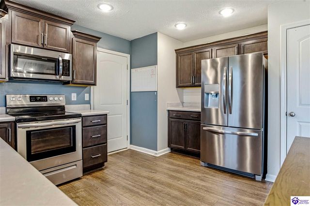 129 Molly Way, Elizabethtown, KY 42701