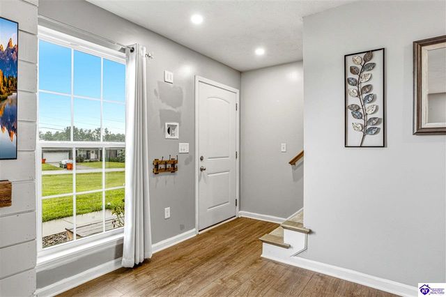 129 Molly Way, Elizabethtown, KY 42701