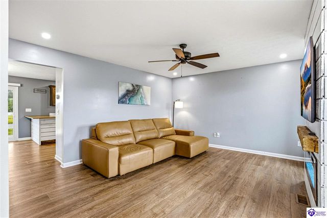 129 Molly Way, Elizabethtown, KY 42701