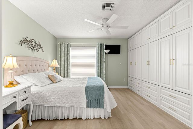 729 HERNANDEZ DRIVE, Lady Lake, FL 32159