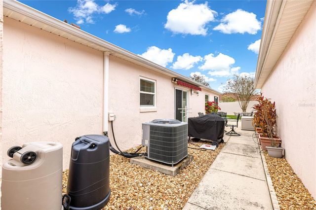 729 HERNANDEZ DRIVE, Lady Lake, FL 32159