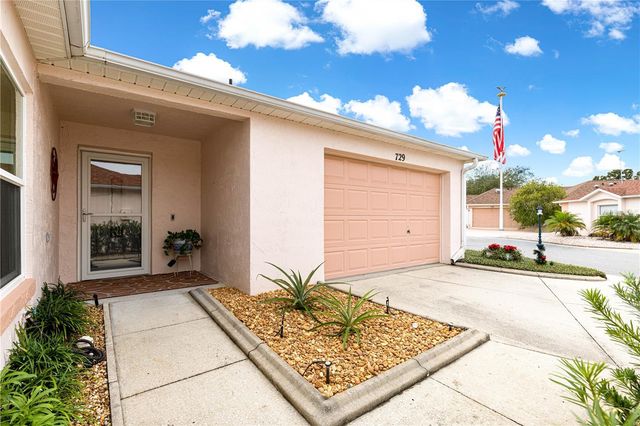 729 HERNANDEZ DRIVE, Lady Lake, FL 32159