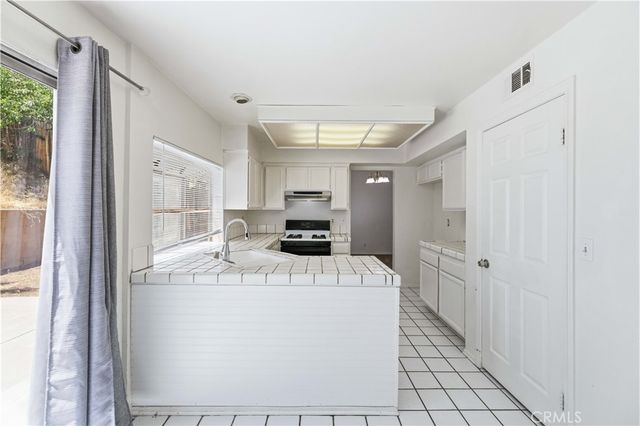 1524 Bengal Court, Palmdale, CA 93551