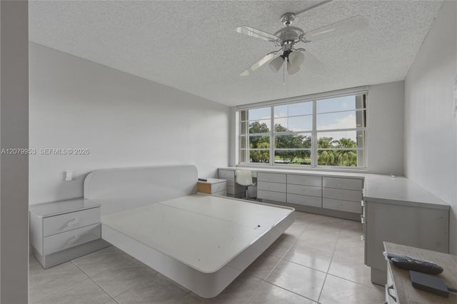 900 Saint Charles Place 310, Pembroke Pines, FL 33026