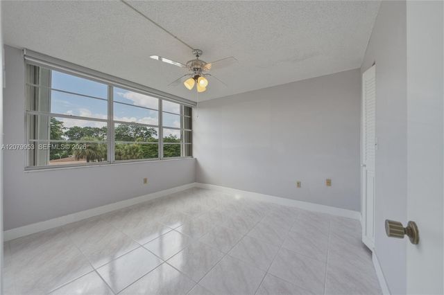 900 Saint Charles Place 310, Pembroke Pines, FL 33026
