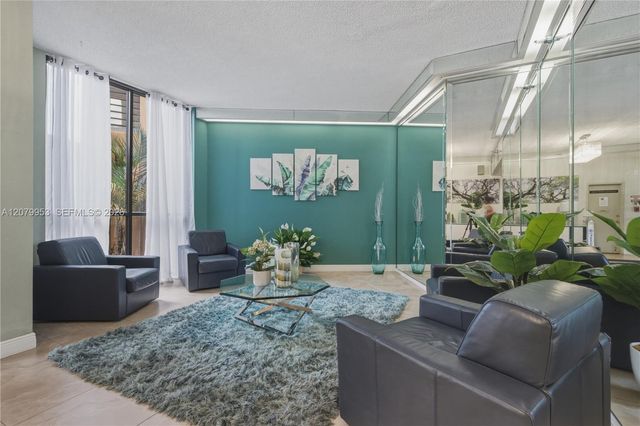 900 Saint Charles Place 310, Pembroke Pines, FL 33026