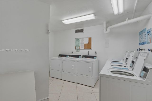 900 Saint Charles Place 310, Pembroke Pines, FL 33026