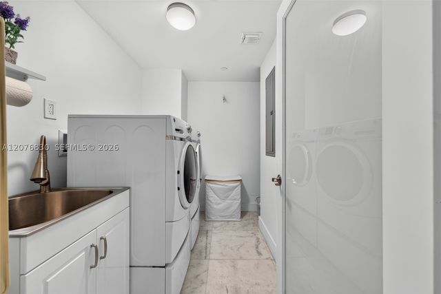 7350 SW 89th St 721S, Miami, FL 33156