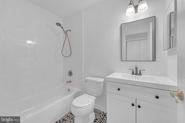 801 FREEPORT WAY, Williamstown, NJ 08094