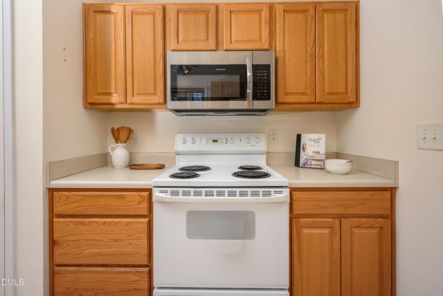 15 Beaver Ridge Drive, Youngsville, NC 27596