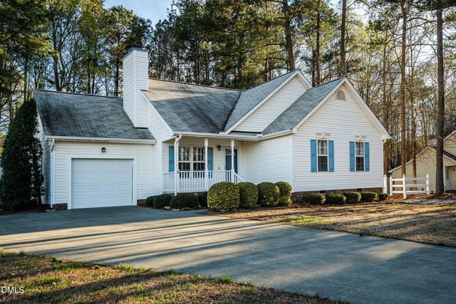 15 Beaver Ridge Drive, Youngsville, NC 27596