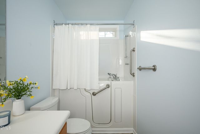 15 Beaver Ridge Drive, Youngsville, NC 27596