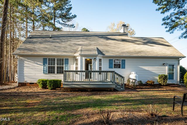 15 Beaver Ridge Drive, Youngsville, NC 27596