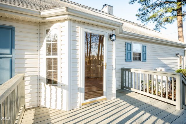 15 Beaver Ridge Drive, Youngsville, NC 27596