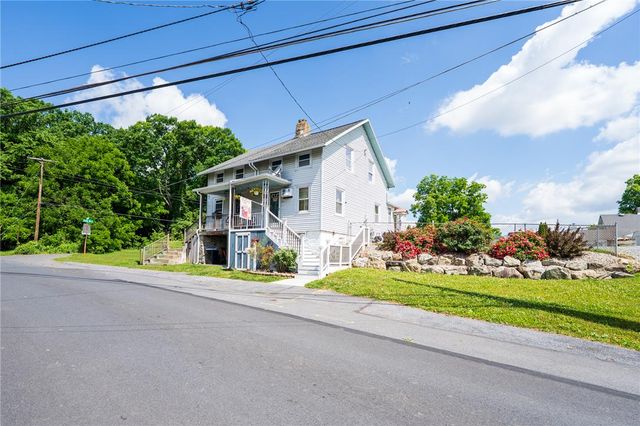 216 High Street, Glendon Boro, PA 18042