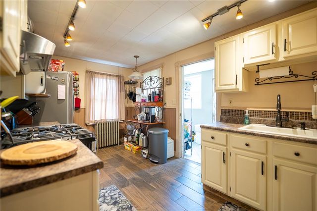 216 High Street, Glendon Boro, PA 18042
