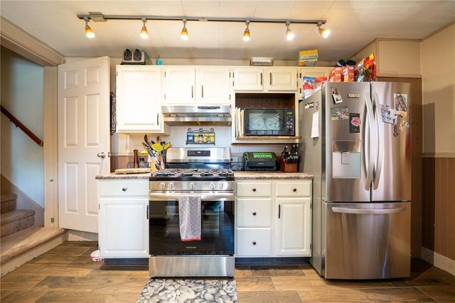 216 High Street, Glendon Boro, PA 18042