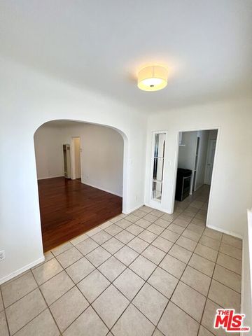 505 Edgewood Street, Inglewood, CA 90302