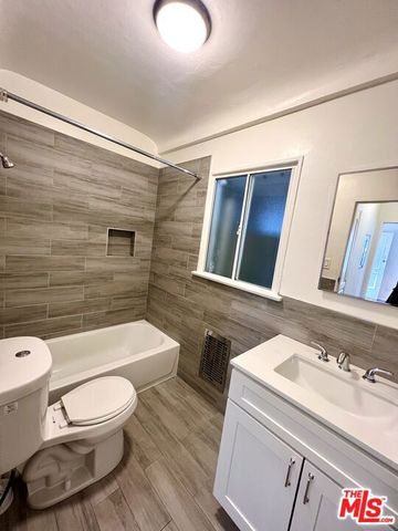 505 Edgewood Street, Inglewood, CA 90302