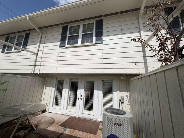 12743 Huntingwick Drive 149, Houston, TX 77024