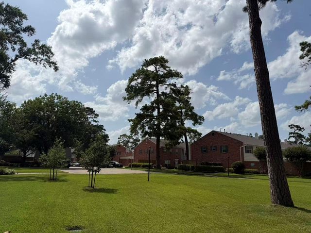 12743 Huntingwick Drive 149, Houston, TX 77024