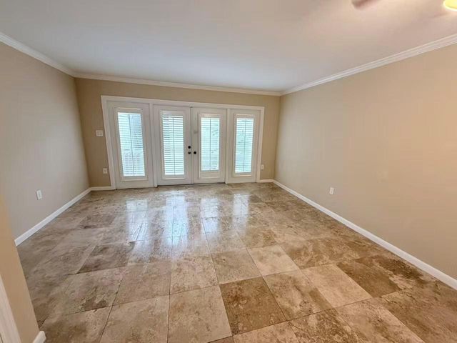 12743 Huntingwick Drive 149, Houston, TX 77024