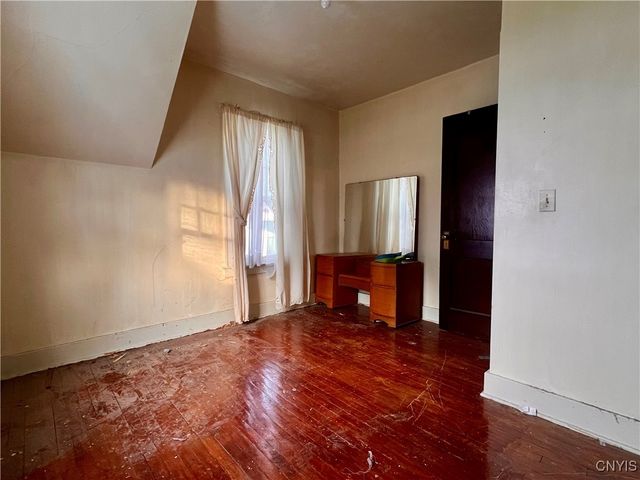 141 Charmouth Drive, Syracuse, NY 13207