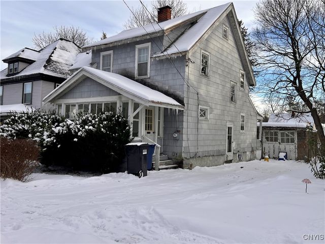 141 Charmouth Drive, Syracuse, NY 13207