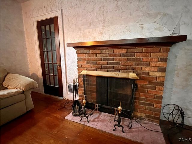 141 Charmouth Drive, Syracuse, NY 13207