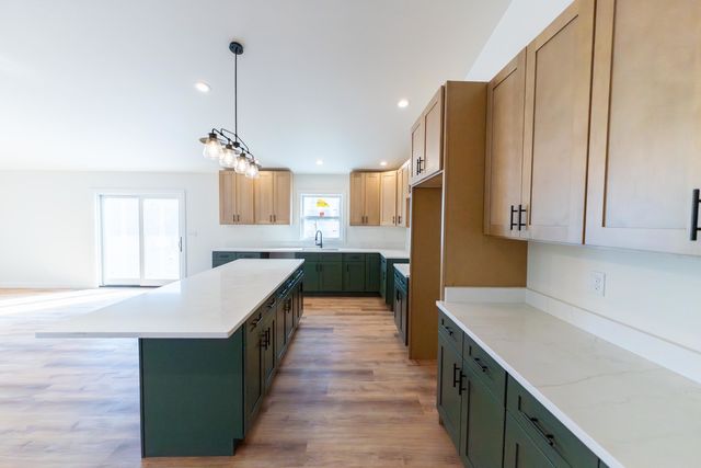 542 Heritage Drive, Stillman Valley, IL 61084