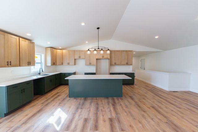 542 Heritage Drive, Stillman Valley, IL 61084