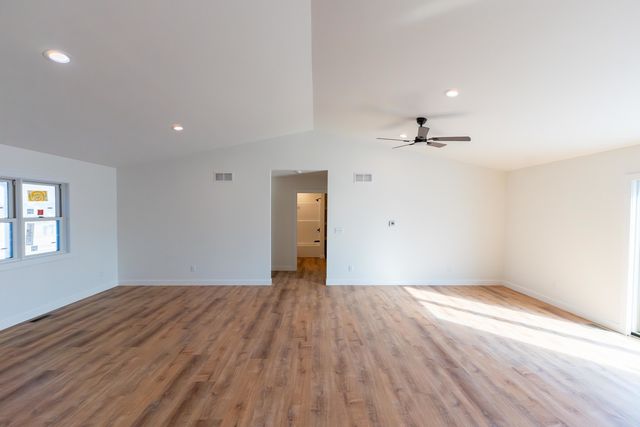 542 Heritage Drive, Stillman Valley, IL 61084