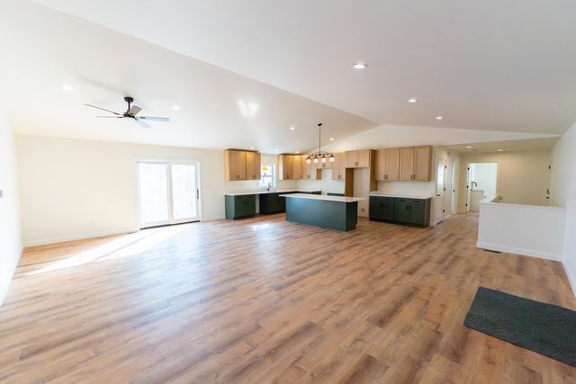 542 Heritage Drive, Stillman Valley, IL 61084