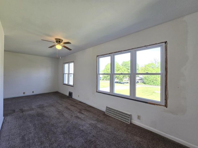 1031 98th STREET, West Allis, WI 53214