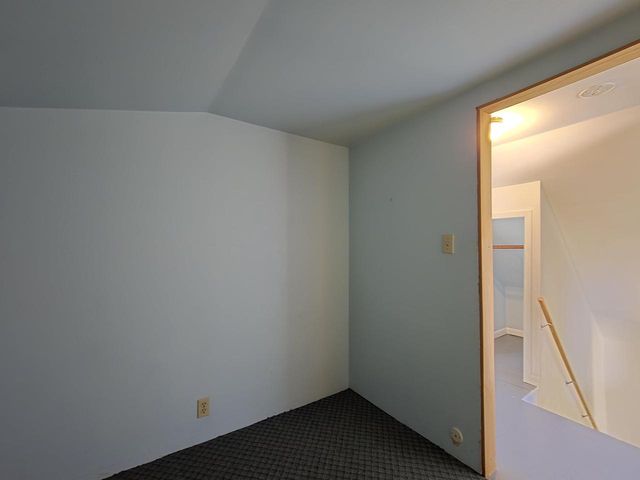 1031 98th STREET, West Allis, WI 53214