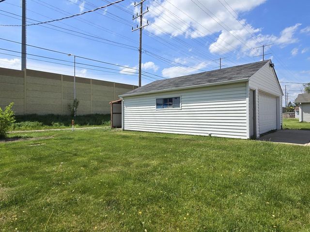 1031 98th STREET, West Allis, WI 53214