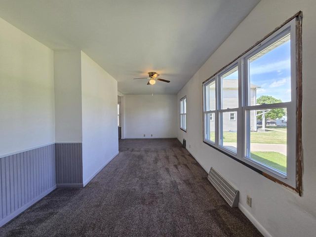 1031 98th STREET, West Allis, WI 53214
