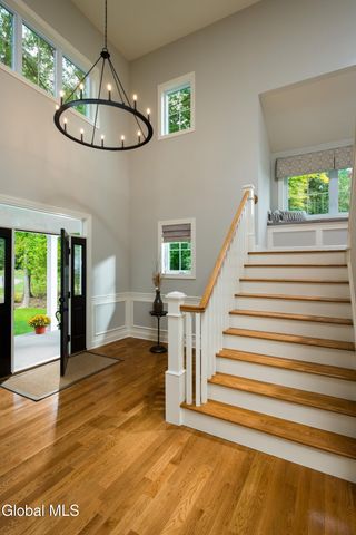 36 Sarah Drive, Ballston, NY 12020