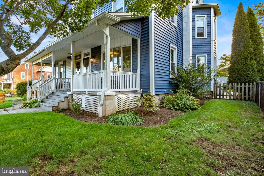 522 VINE ST, PERKASIE, PA 18944 — photo 2