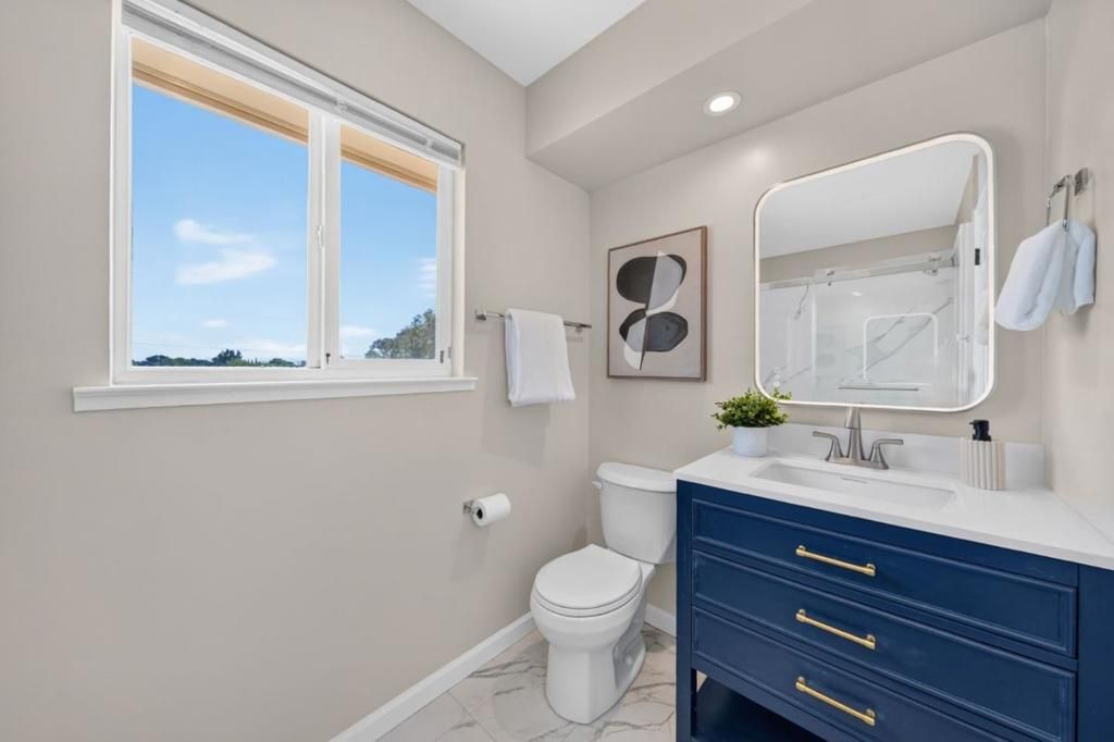Image 44 of property listing at 10980 New Avenue, Gilroy, CA 95020