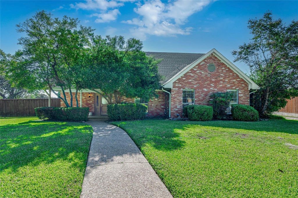 2800 La Quinta Drive, Plano, TX 75023
