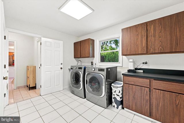 606 FOXFIELDS RD, Bryn Mawr, PA 19010