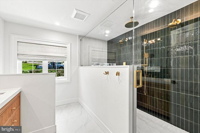 606 FOXFIELDS RD, Bryn Mawr, PA 19010