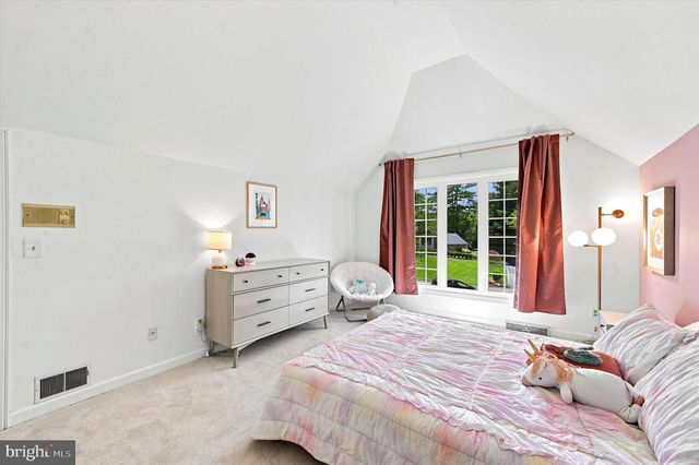 606 FOXFIELDS RD, Bryn Mawr, PA 19010