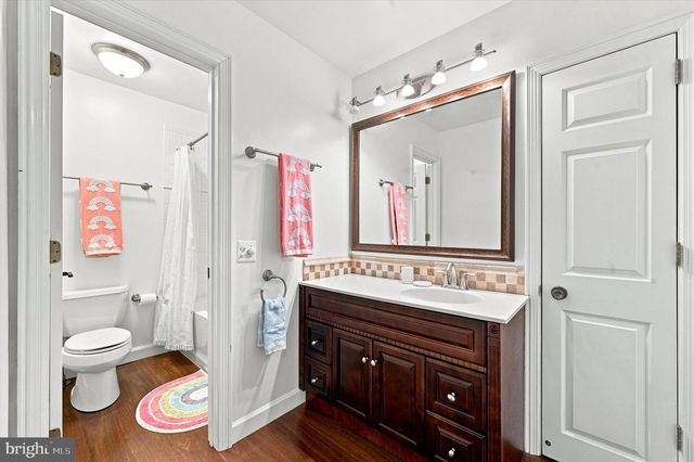 606 FOXFIELDS RD, Bryn Mawr, PA 19010