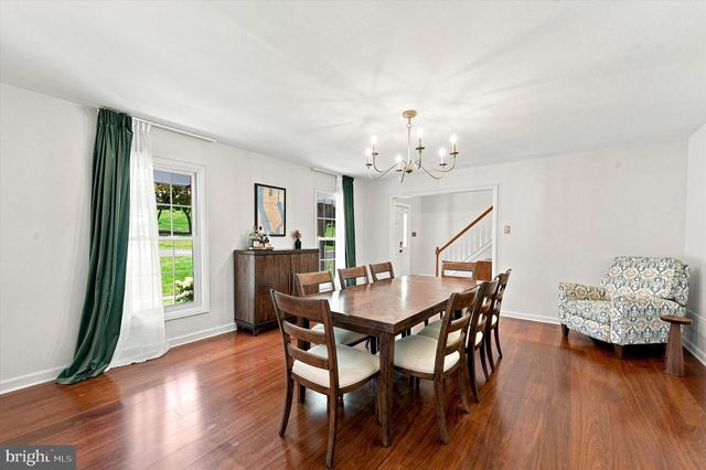 606 FOXFIELDS RD, Bryn Mawr, PA 19010
