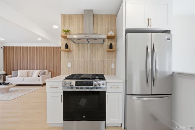 27427 Vargo Street, Livonia, MI 48152