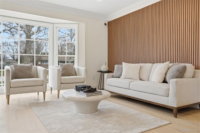 27427 Vargo Street, Livonia, MI 48152