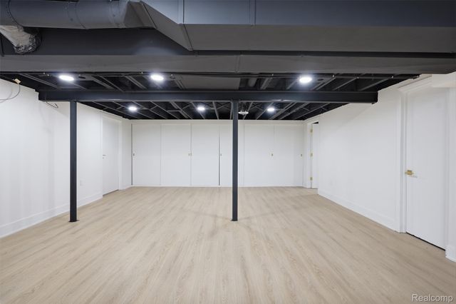 27427 Vargo Street, Livonia, MI 48152